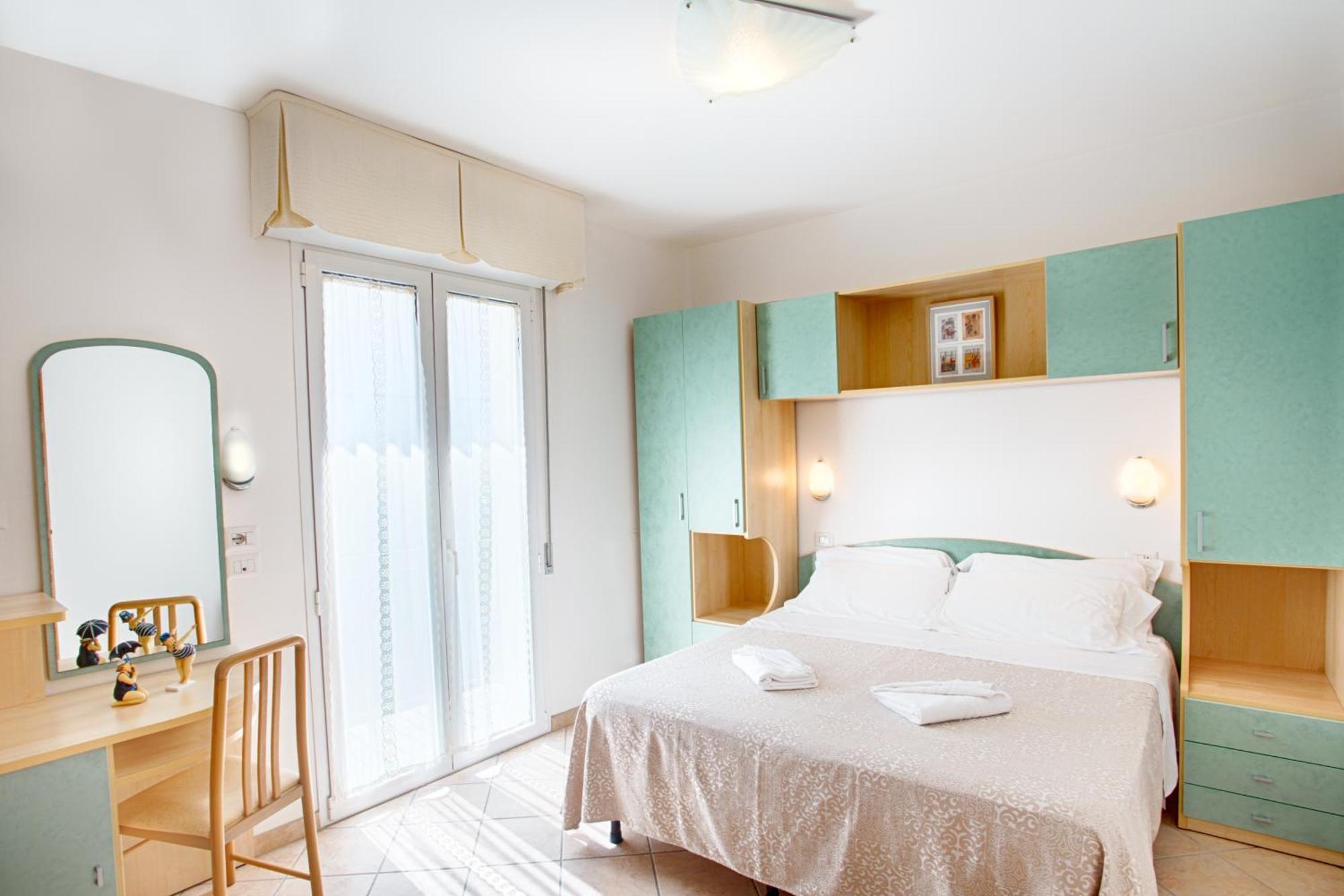 Villa Zavatta "B&B - Rooms & Apartments" Белларія-Іджеа-Марина Екстер'єр фото